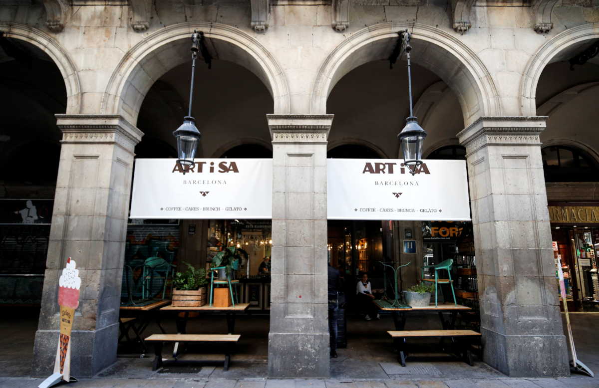 Κλειστά καταστήματα λόγω κορονοϊού στην Καταλονία