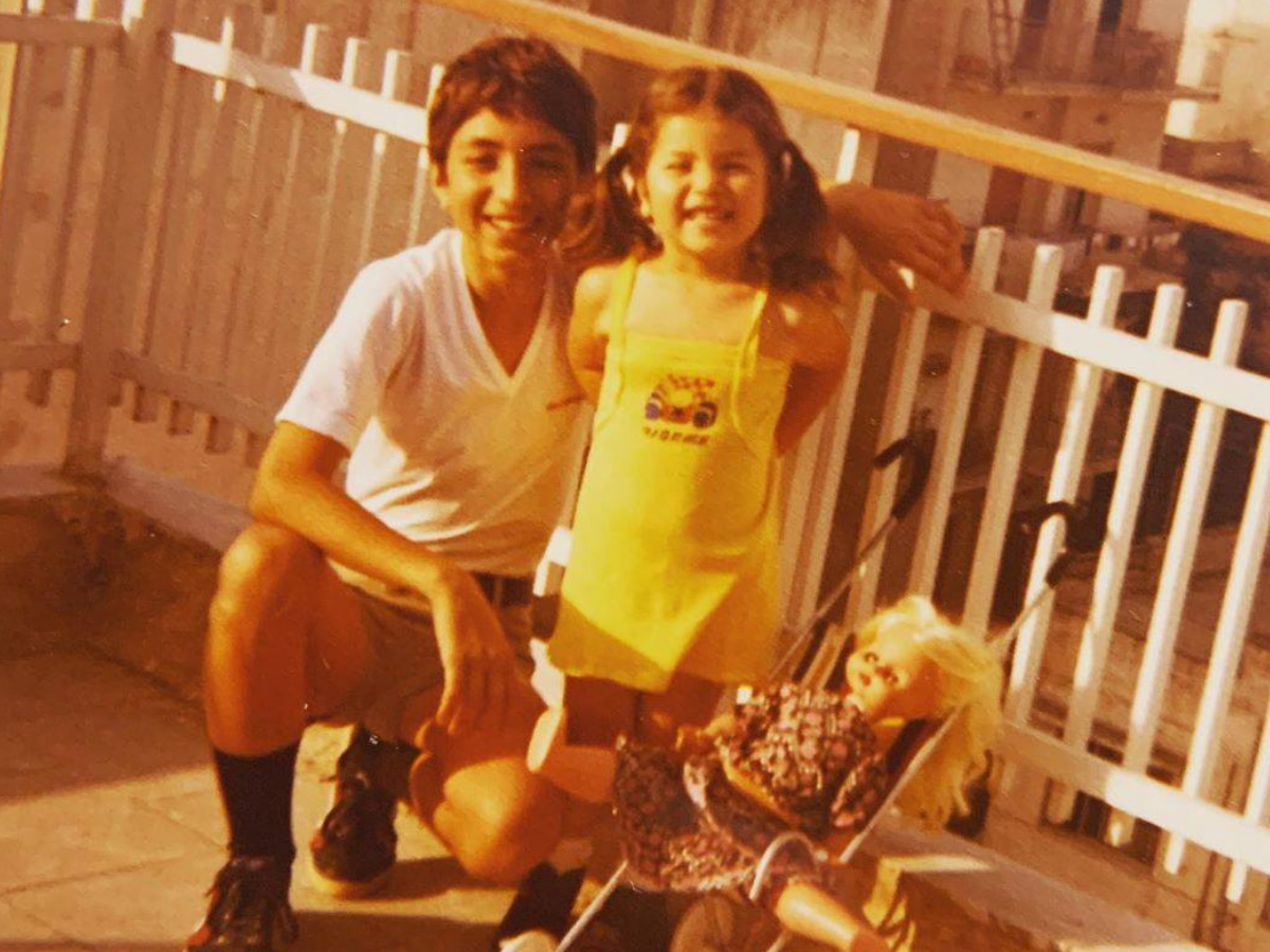 Το κοριτσάκι της φωτογραφίας είναι γνωστή Ελληνίδα παρουσιάστρια πριν πολλά χρόνια! Την αναγνωρίζετε;