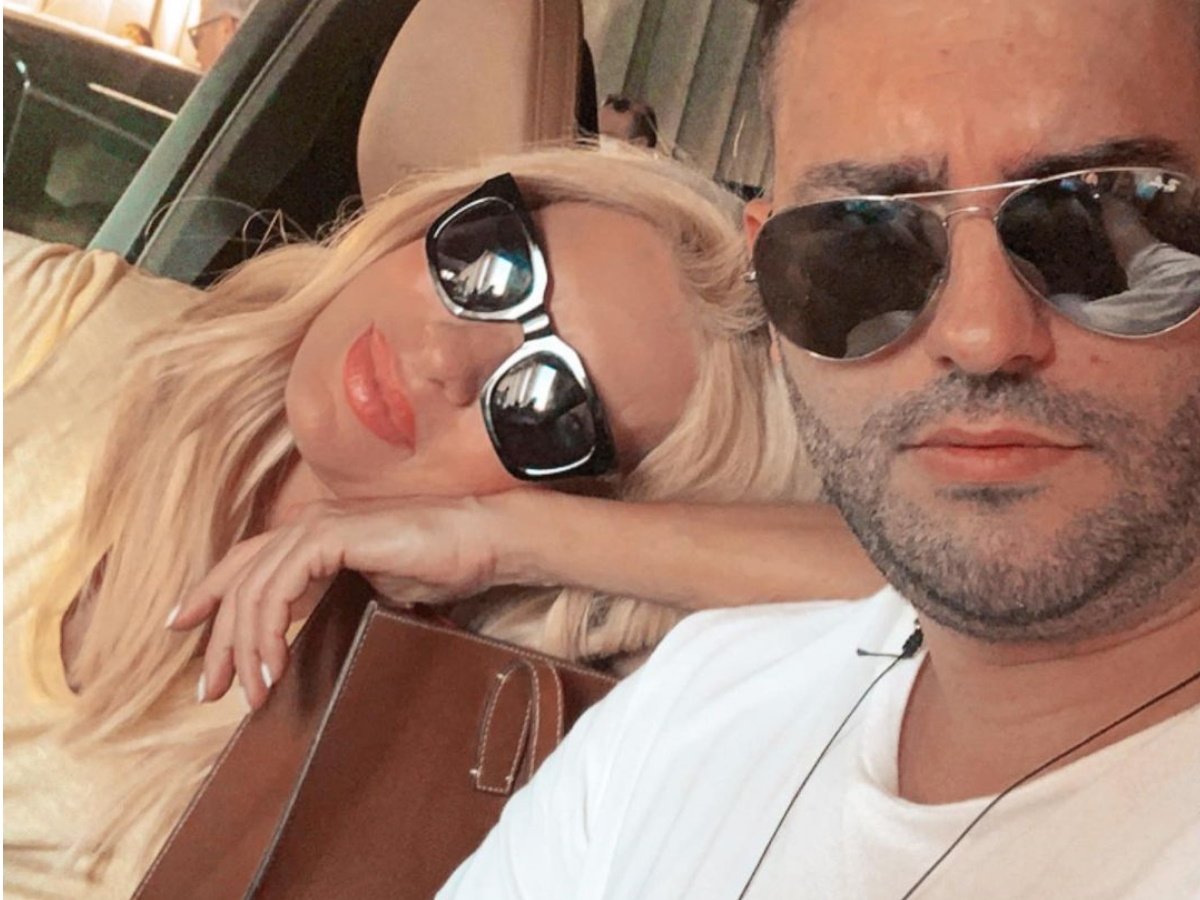 Ελένη Μενεγάκη: Η φωτογραφία με τον αδερφό της και οι ευχές για τα γενέθλιά του