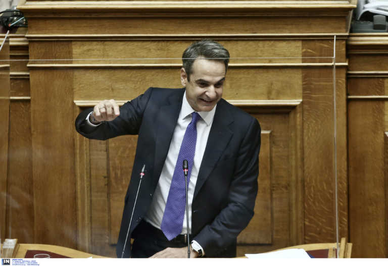 Μητσοτάκης σε Τσίπρα: Δεν είσαι Ανδρέας Παπανδρέου – Να αποδοκιμάσεις τις σαχλαμάρες Πολάκη για τα εμβόλια