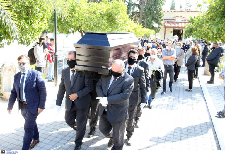 κηδεία Κώστα Μπατή