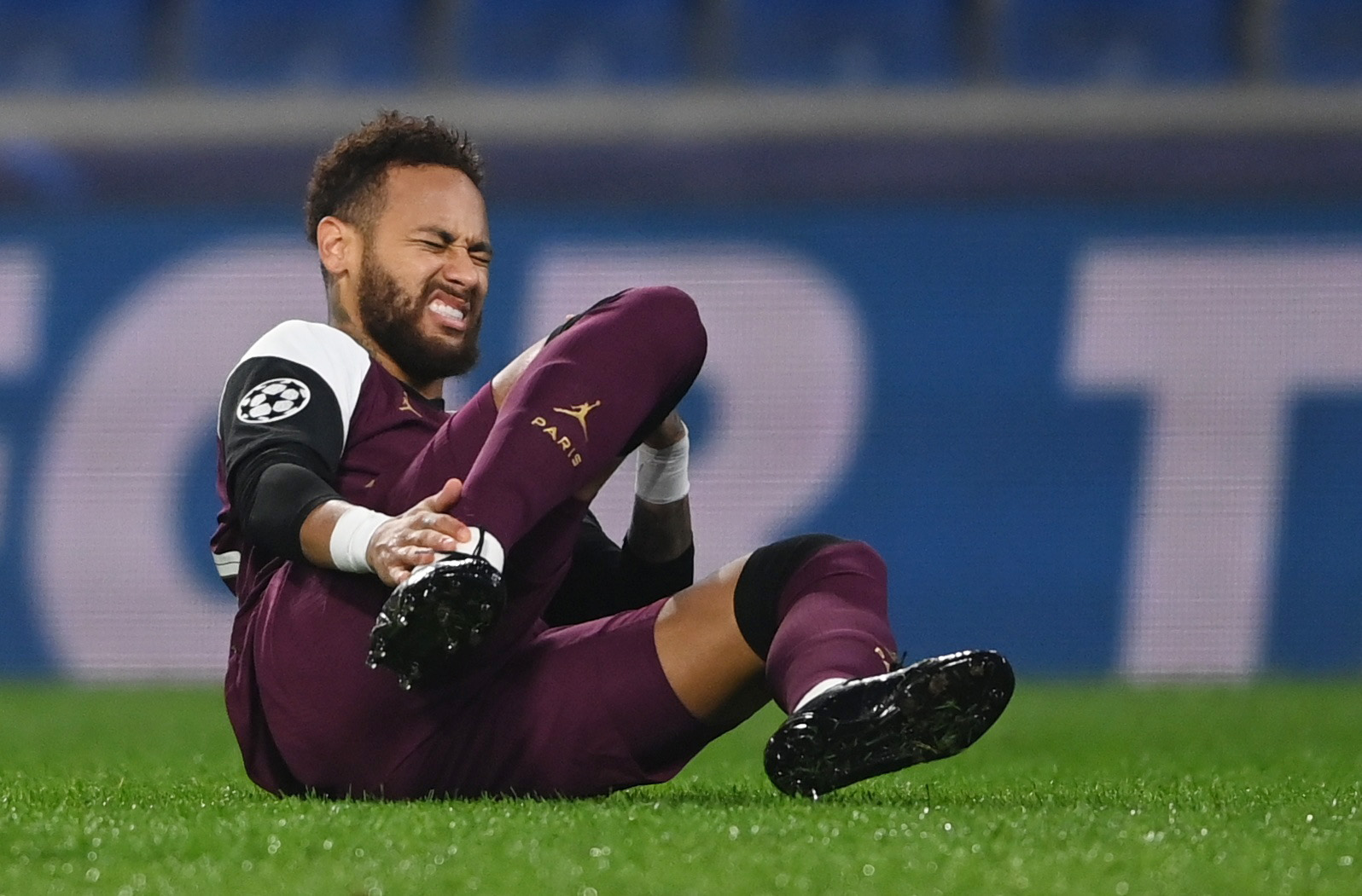 Soccer Football - Champions League - Group H - Istanbul Basaksehir F.K. v Paris St Germain - Basaksehir Fatih Terim Stadium, Istanbul, Turkey - October 28, 2020 Paris St Germain's Neymar reacts after sustaining an injury Pool via REUTERS