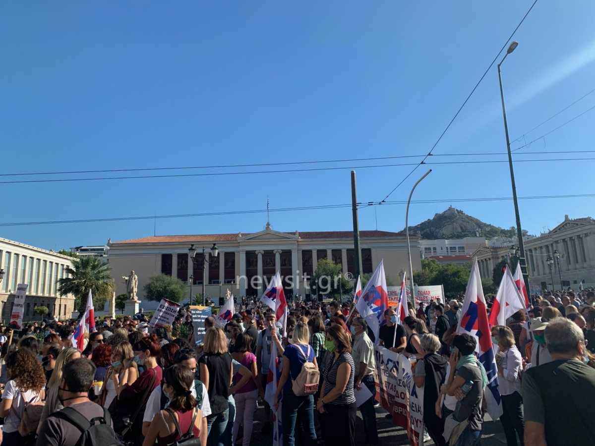 Απεργία ΑΔΕΔΥ: Αδιάβατο το κέντρο! Γιατί υπάρχουν καθυστερήσεις σε τρόλεϊ και λεωφορεία από το πρωί!