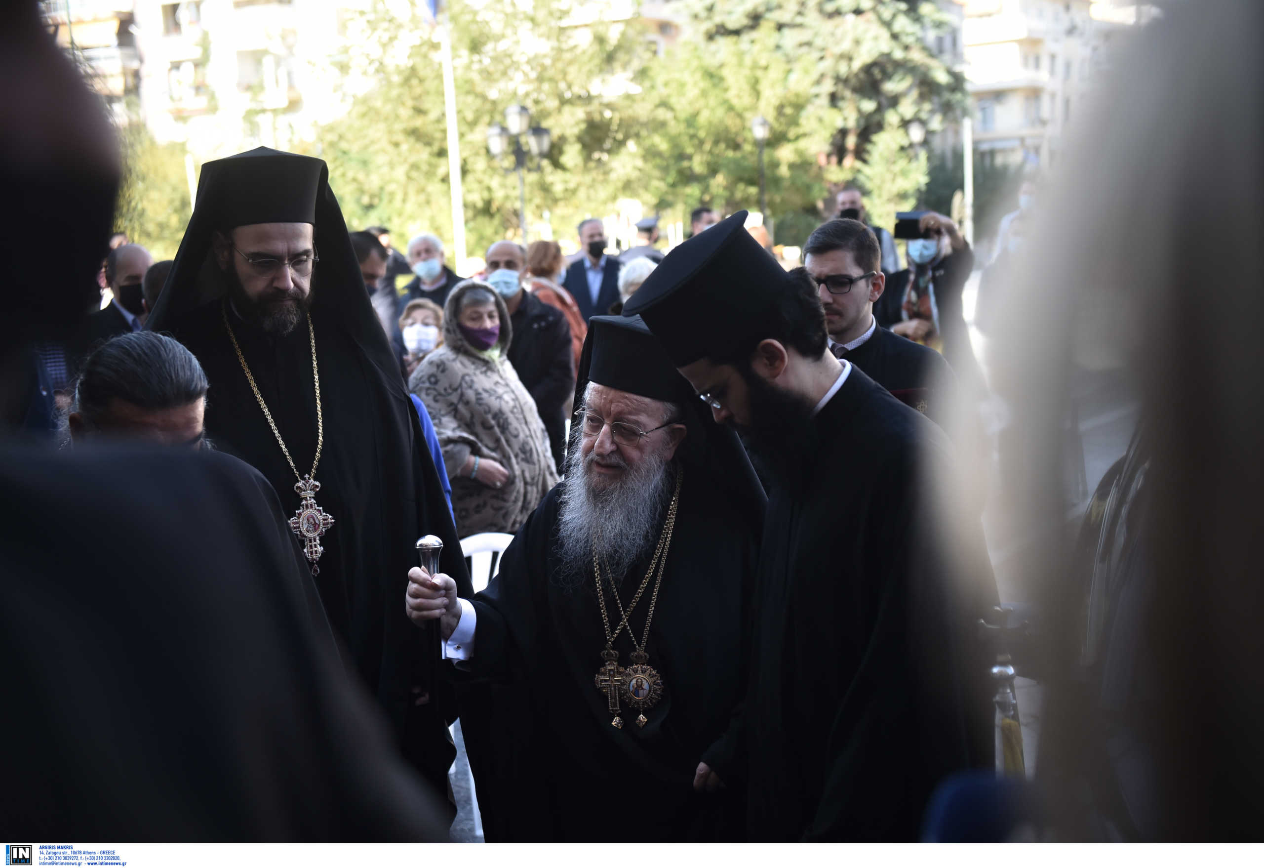 Θεσσαλονίκη: «Φταίει η αστυνομία» – Πήρε θέση με καθυστέρηση η μητρόπολη για τον συνωστισμό στον Άγιο Δημήτριο