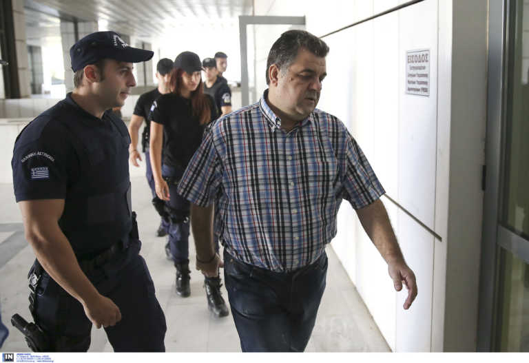 Δίκη Χρυσής Αυγής: Δεν κάνει αίτημα για αναστολή ο Ρουπακιάς