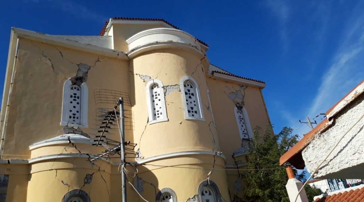 Τραγωδία στη Σάμο: “Πληγώθηκαν” εκκλησίες, μνημεία και σε Ικαρία, Χίο (pics)