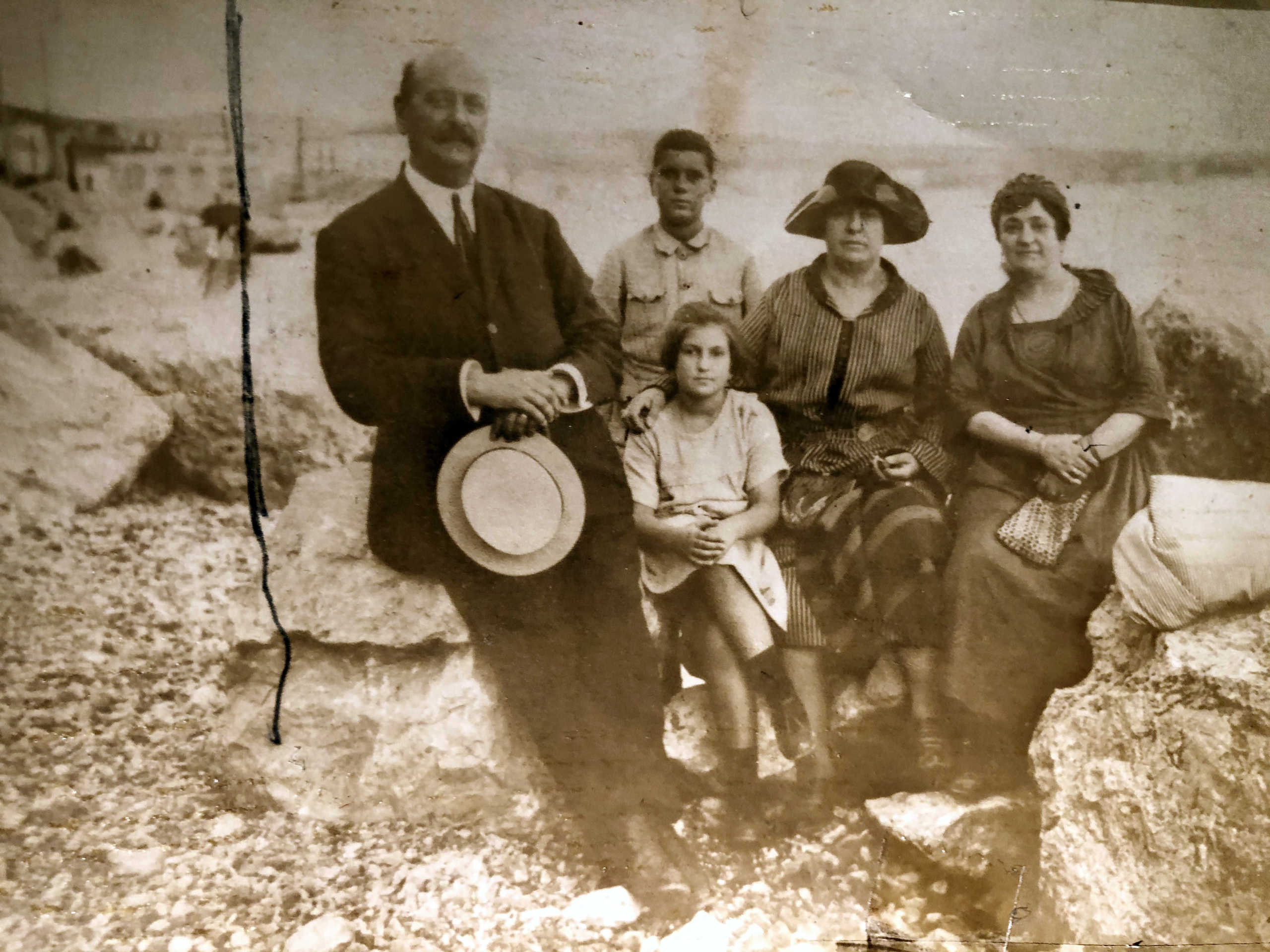 Φωτογραφία από το προσωπικό αρχείο του Σόλωνα Ουσαντζόπουλου που δόθηκε στη δημοσιότητα τη Δευτέρα 26 Οκτωβρίου 2020. Ο Σόλωνας Ουσαντζόπουλος, γίνεται σε λίγους μήνες 90 ετών και στο μυαλό του, όπως εκμυστηρεύεται σε αποκλειστική συνέντευξη που παραχώρησε στο Αθηναϊκό