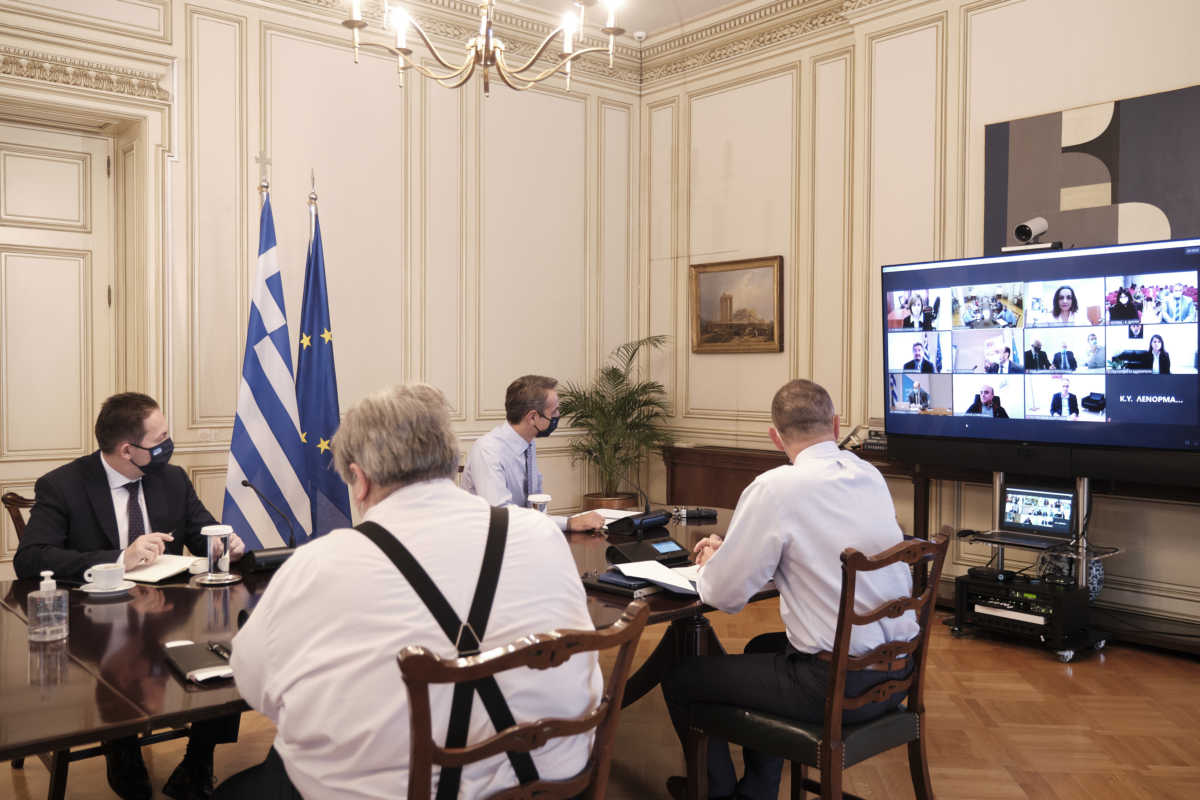 σύσκεψη στο Μέγαρο Μαξίμου υπό τον Κυριάκο Μητσοτάκη