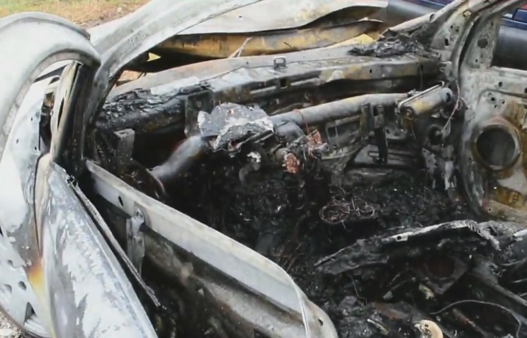 Αργολίδα: Φρικτό τροχαίο με απανθρακωμένο οδηγό! Κάηκε ζωντανός μέσα σε αυτό το αυτοκίνητο (Βίντεο)