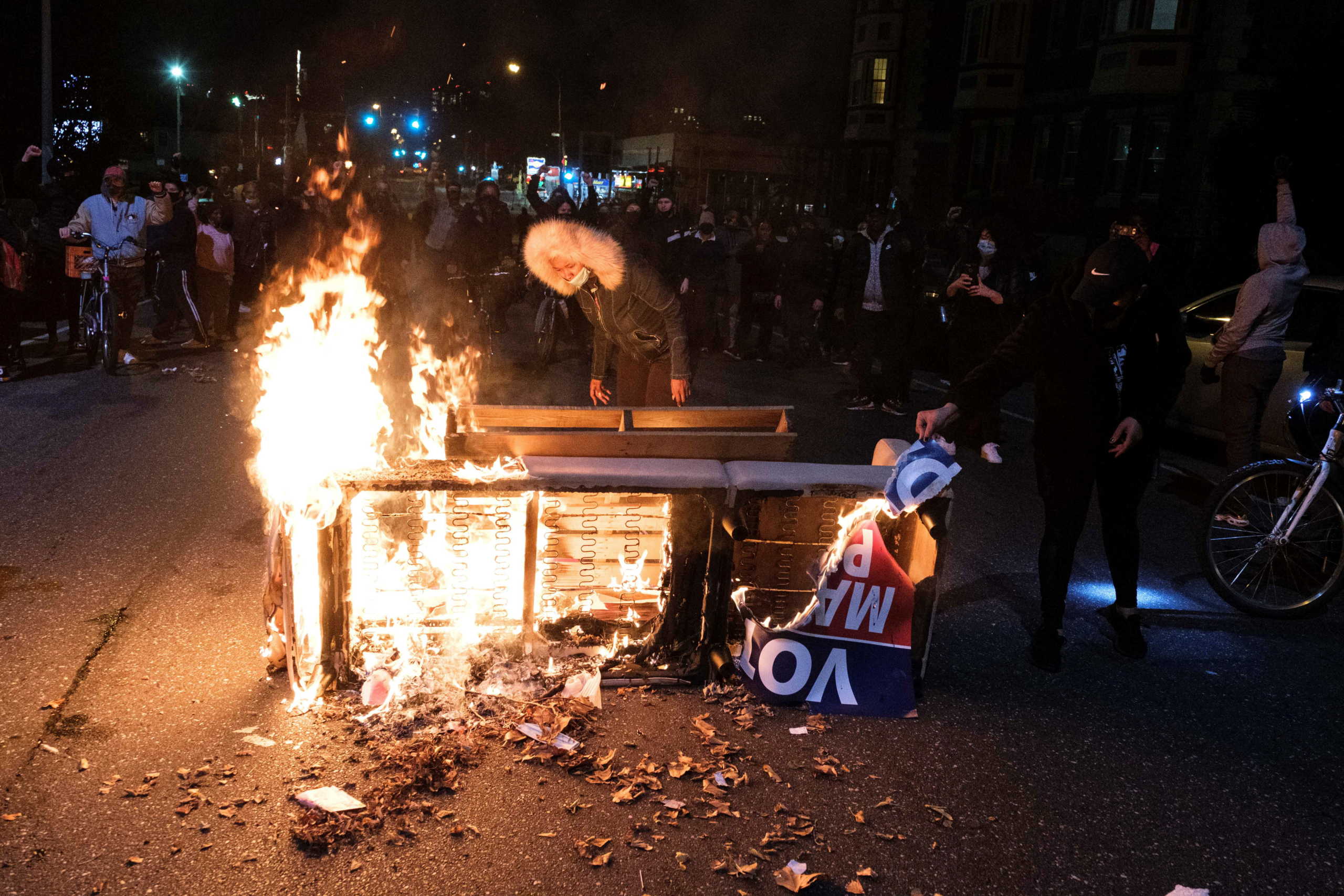 ΗΠΑ: Απαγόρευση κυκλοφορίας στη Φιλαδέλφεια μετά από δυο νύχτες ταραχών