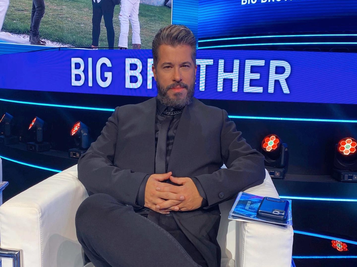 “Ο Βαρθακούρης, δεν ανεβάζει πουθενά φωτογραφίες από το Big Brother γιατί ντρέπεται που το παρουσιάζει” Δείτε τι απαντά!