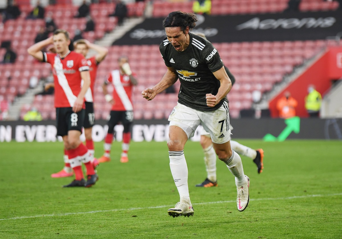 Soccer Football - Premier League - Southampton v Manchester United - St Mary's Stadium, Southampton, Britain - November 29, 2020 Manchester United's Edinson Cavani celebrates scoring their second goal Pool via REUTERS
