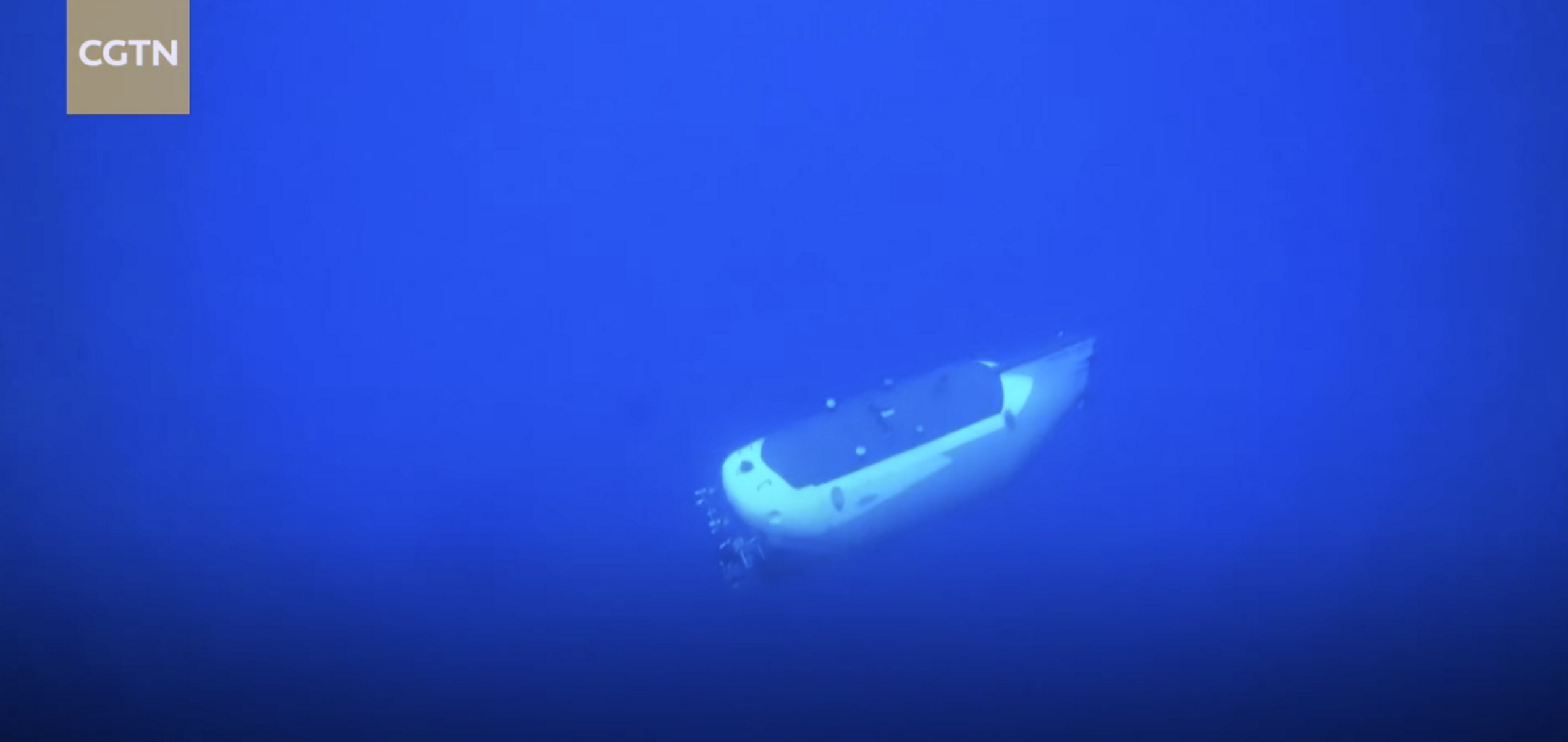 Κίνα: Έστειλε επανδρωμένο υποβρύχιο στα βαθύτερα νερά του πλανήτη – Απόκοσμες εικόνες (video)