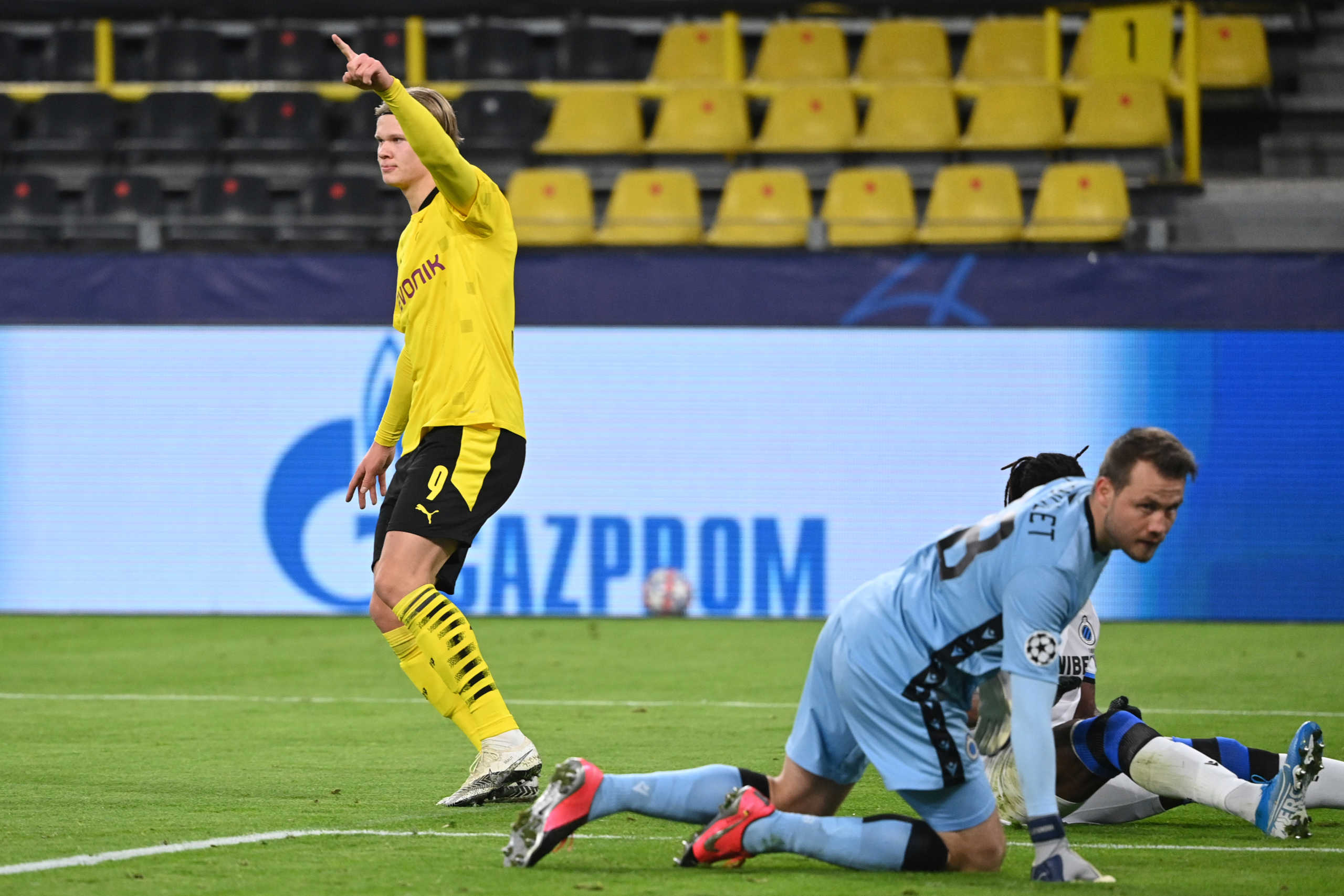 Soccer Football - Champions League - Group F - Borussia Dortmund v Club Brugge - Signal Iduna Park, Dortmund, Germany - November 24, 2020 Borussia Dortmund's Erling Braut Haaland celebrates scoring their first goal Pool via REUTERS