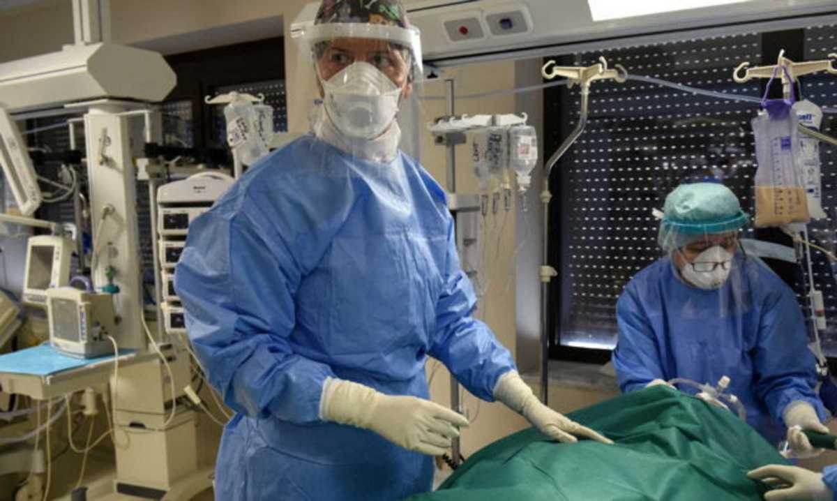 Κορονοϊός: Άμεση η ανταπόκριση των ιδιωτών γιατρών ΜΕΘ για πρόσληψη αορίστου χρόνου στα δημόσια νοσοκομεία