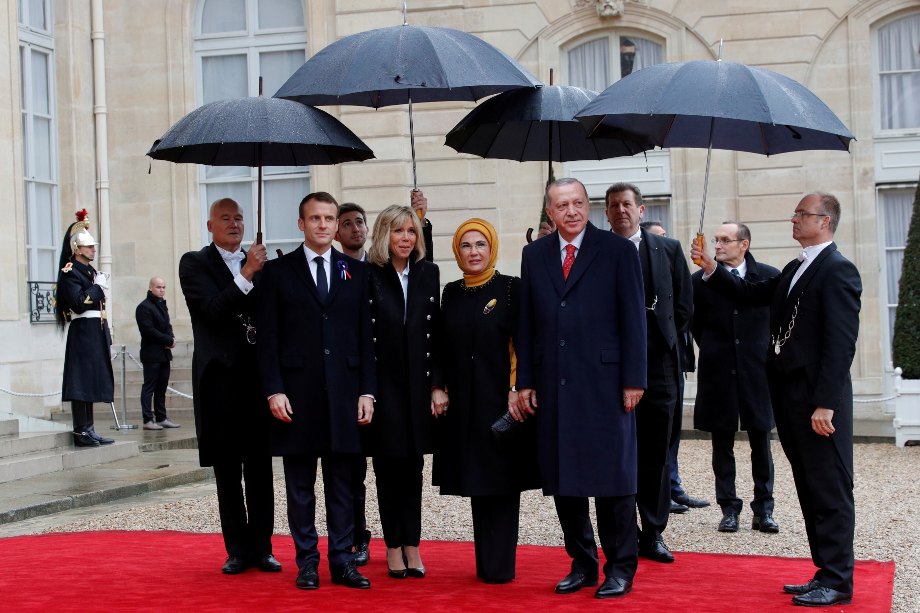 Ο Ερντογάν θα εκδικηθεί «με τον πιο σκληρό τρόπο» για τους «Λύκους» του – Στα άκρα οι σχέσεις με τη Γαλλία