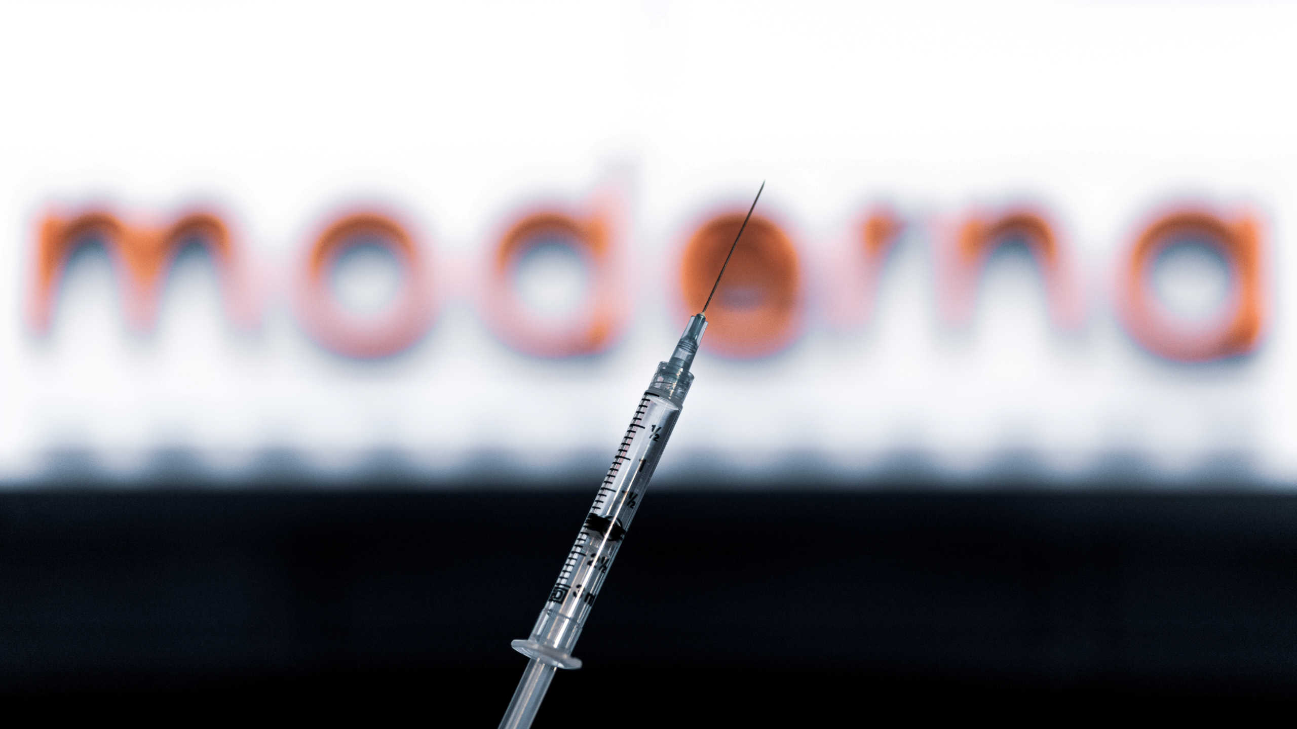 ΗΠΑ: Τη Δευτέρα ο πρώτος εμβολιασμός με το σκεύασμα της Moderna