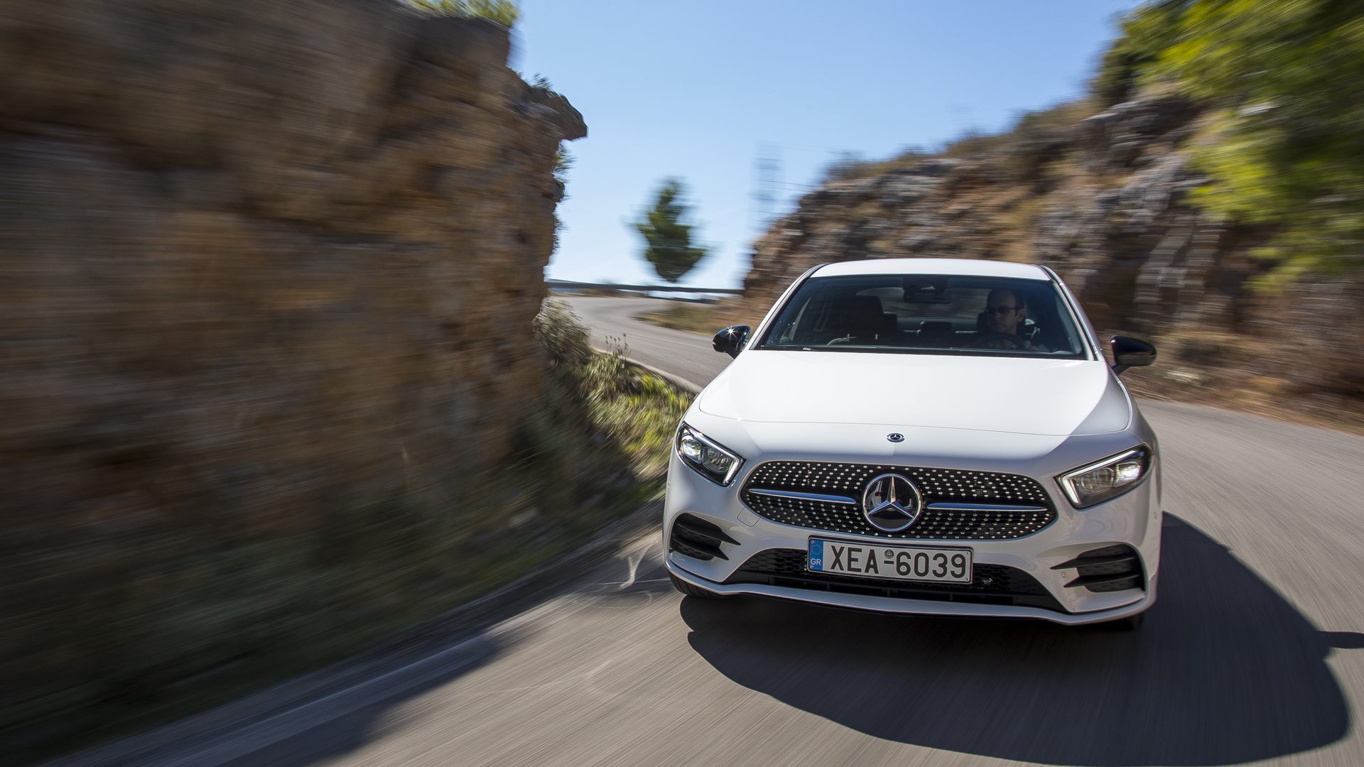 Δοκιμάζουμε την υβριδική Mercedes-Benz Α 250 e Sedan [pics]