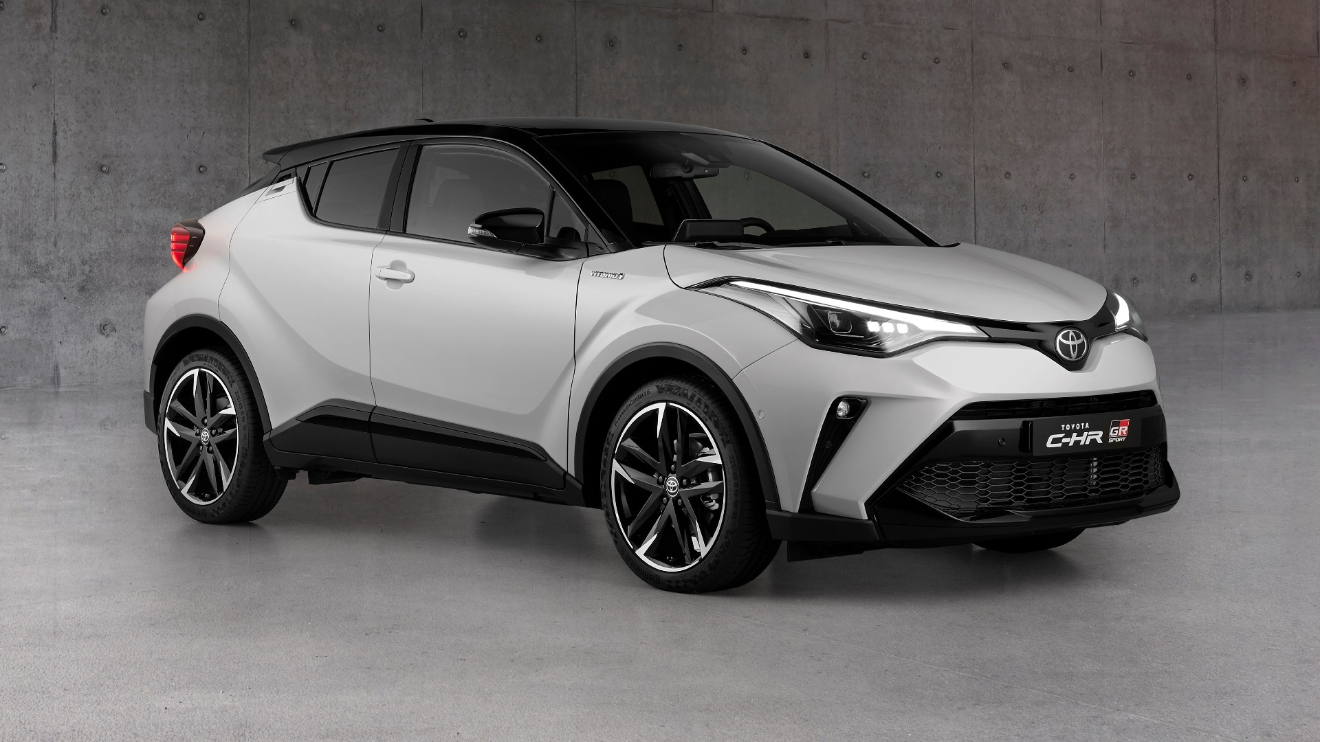 Toyota C-HR GR Sport (main)