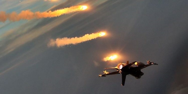 Τουρκικά μαχητικά F-16 “επανήλθαν” στο Αιγαίο με παραβιάσεις και με μια “εμπλοκή”