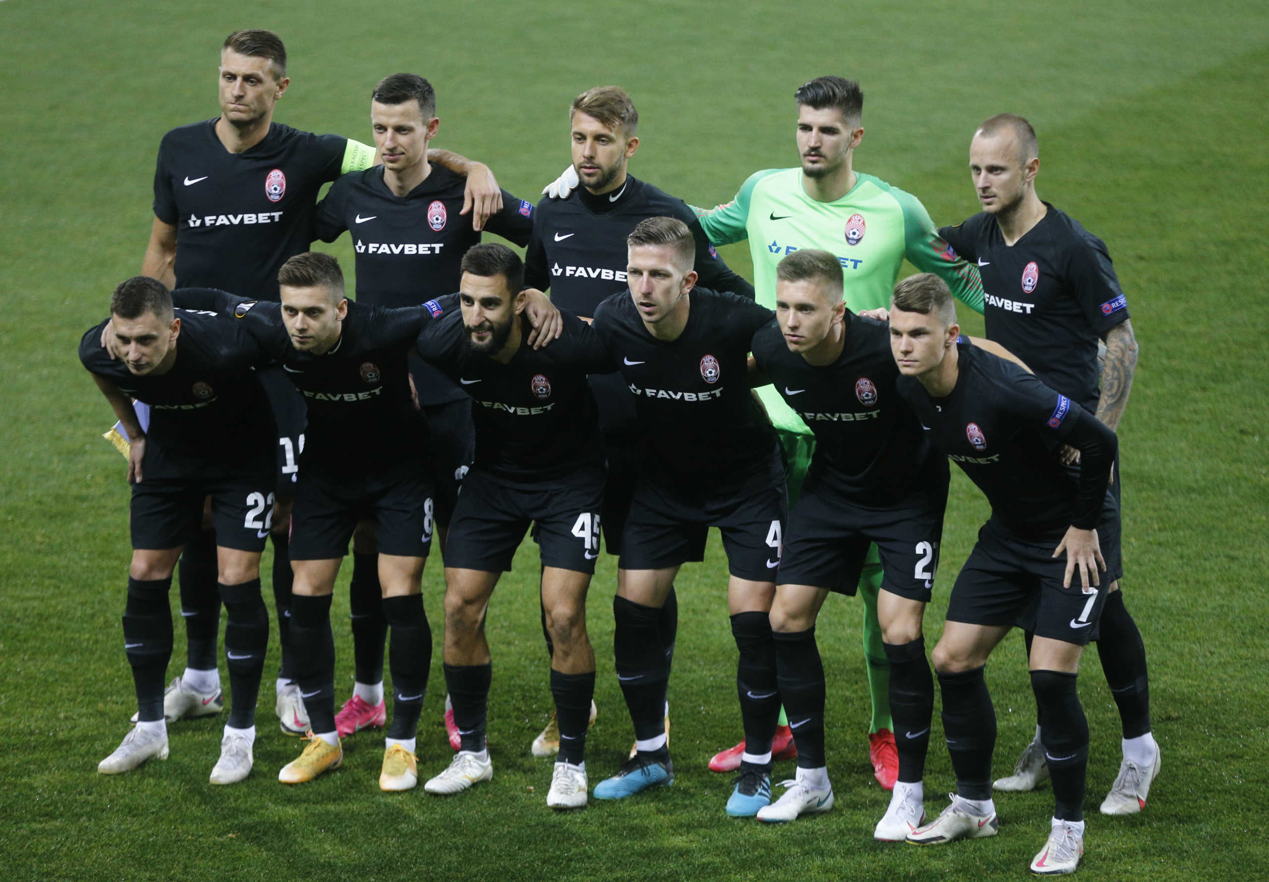 Soccer Football - Europa League - Group G - Zorya Luhansk v S.C. Braga - Slavutych Arena, Zaporizhia, Ukraine - October 29, 2020  Zorya Luhansk players pose for a team group photo before the match REUTERS