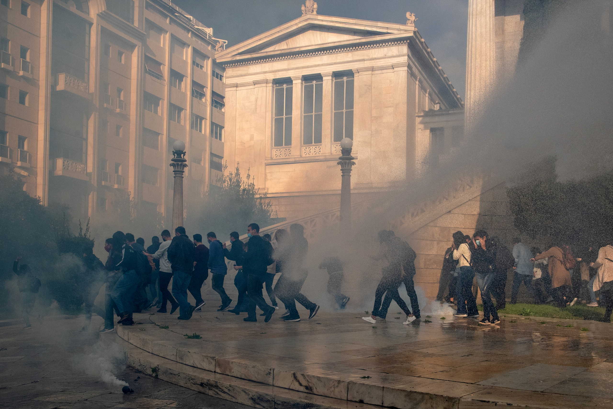 Υπ. Προστασίας του Πολίτη: Οι διαδηλωτές έστειλαν παραπλανητικά sms - Όλα έχουν καταγραφεί