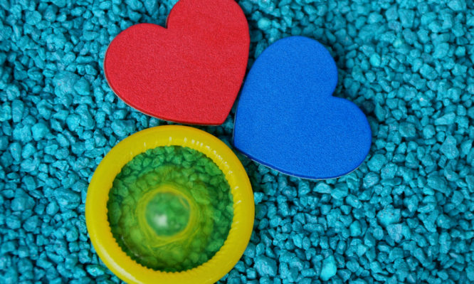 Συμπτώματα από πιθανό Σεξουαλικώς Μεταδιδόμενο Νόσημα τα οποία επιβάλλεται να ελέγξεις