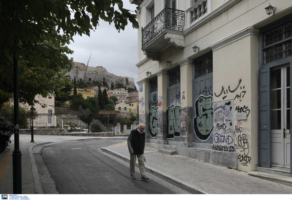 Έρχεται lockdown δυο ταχυτήτων – Ανησυχία για την επαρχία, φόβος για τα Χριστούγεννα