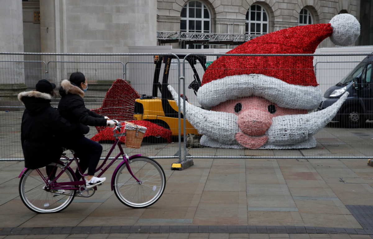 Βρετανία: Αλλάζει η λειτουργία των καταστημάτων για τα Χριστούγεννα και τον Ιανουάριο