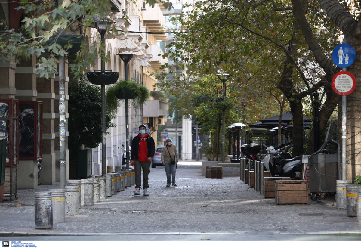 Lockdown για 2 μήνες ακόμα; Τι θα γίνει με την απαγόρευση κυκλοφορίας τα Χριστούγεννα