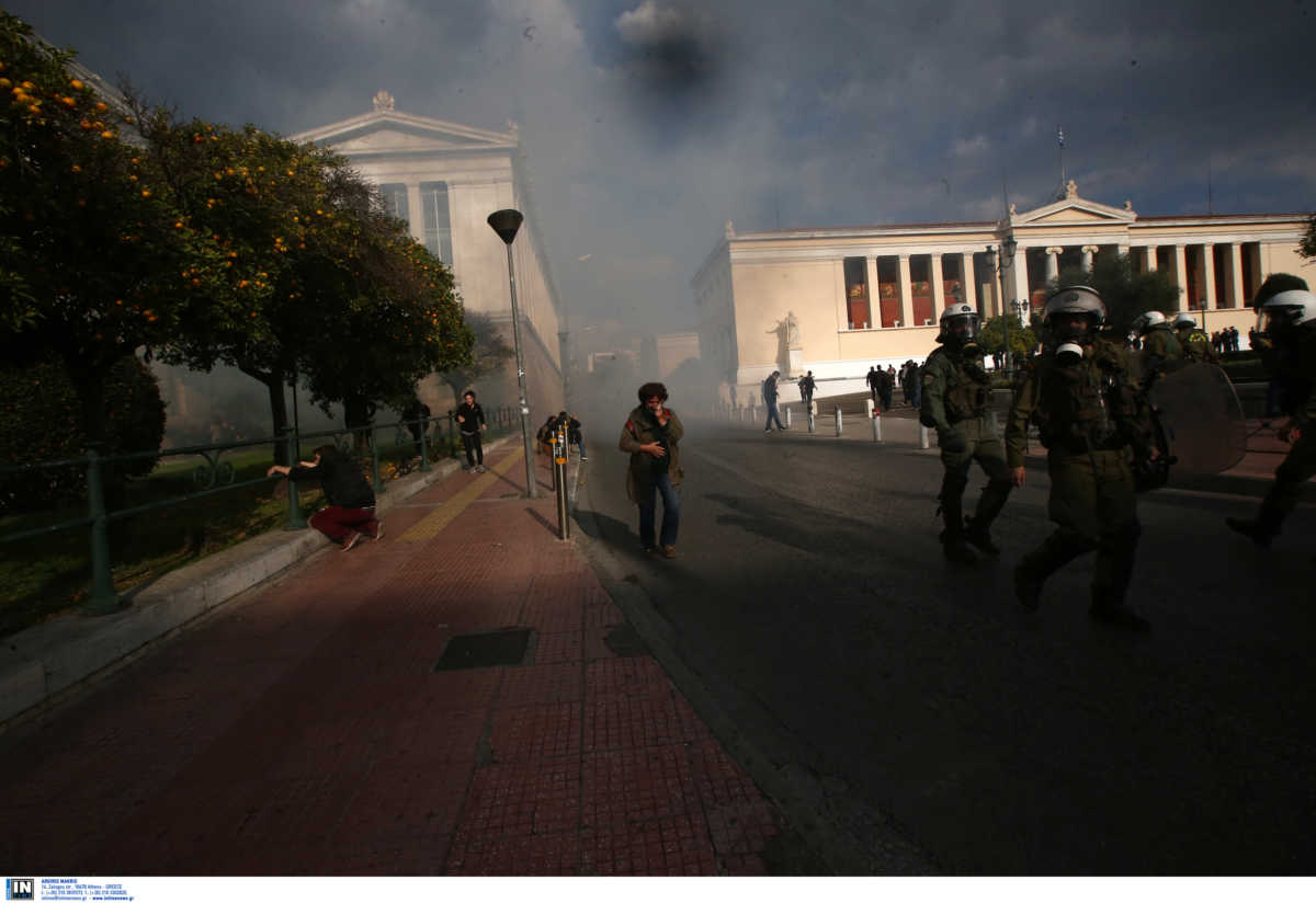 Η φωτογραφία από τα επεισόδια που προκάλεσε οργή