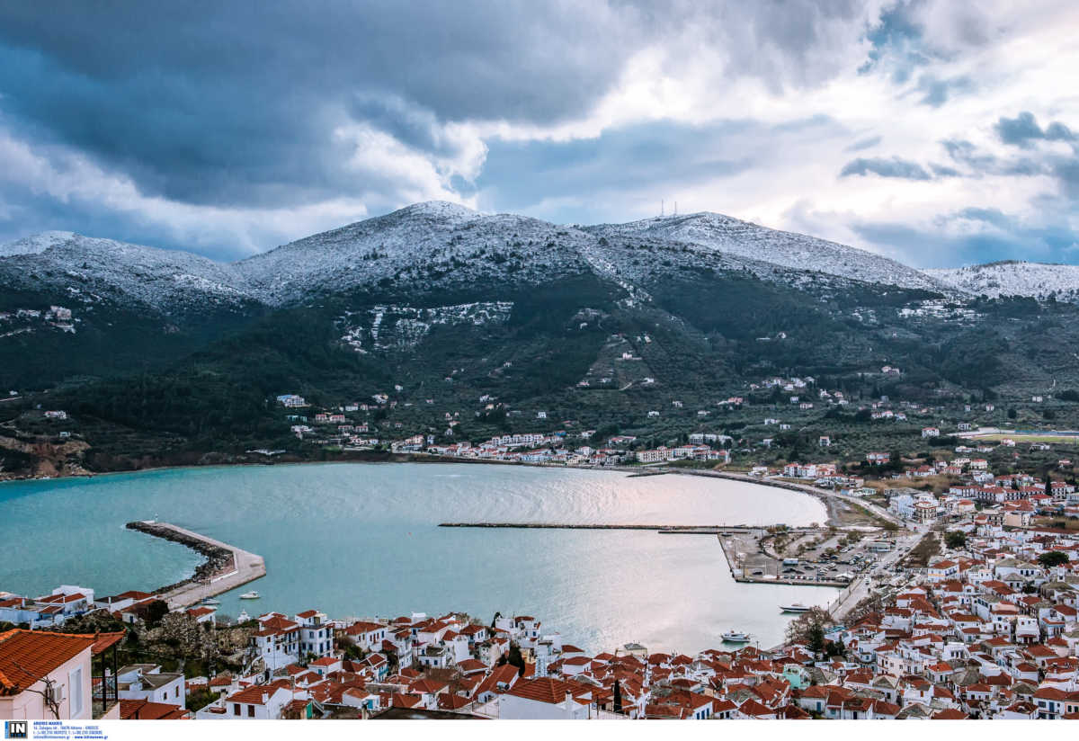 «Ύμνοι» της Daily Telegraph για 15 ελληνικά νησιά – «Τονωτικές διακοπές μετά από ένα μακρύ χειμώνα»