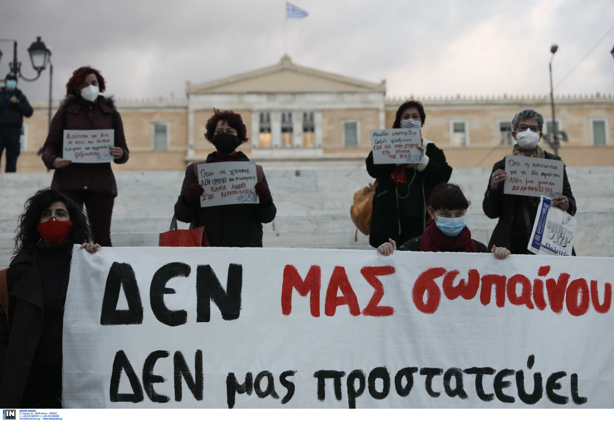 Χρυσοχοΐδης: Υπερβολή η σύλληψη των 9 γυναικών ζητώ συγνώμη