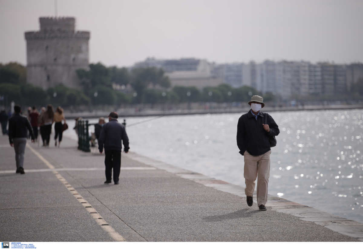 Κορονοϊός: Επέστρεψε το «βαθύ κόκκινο» σε 17 περιοχές της Ελλάδας