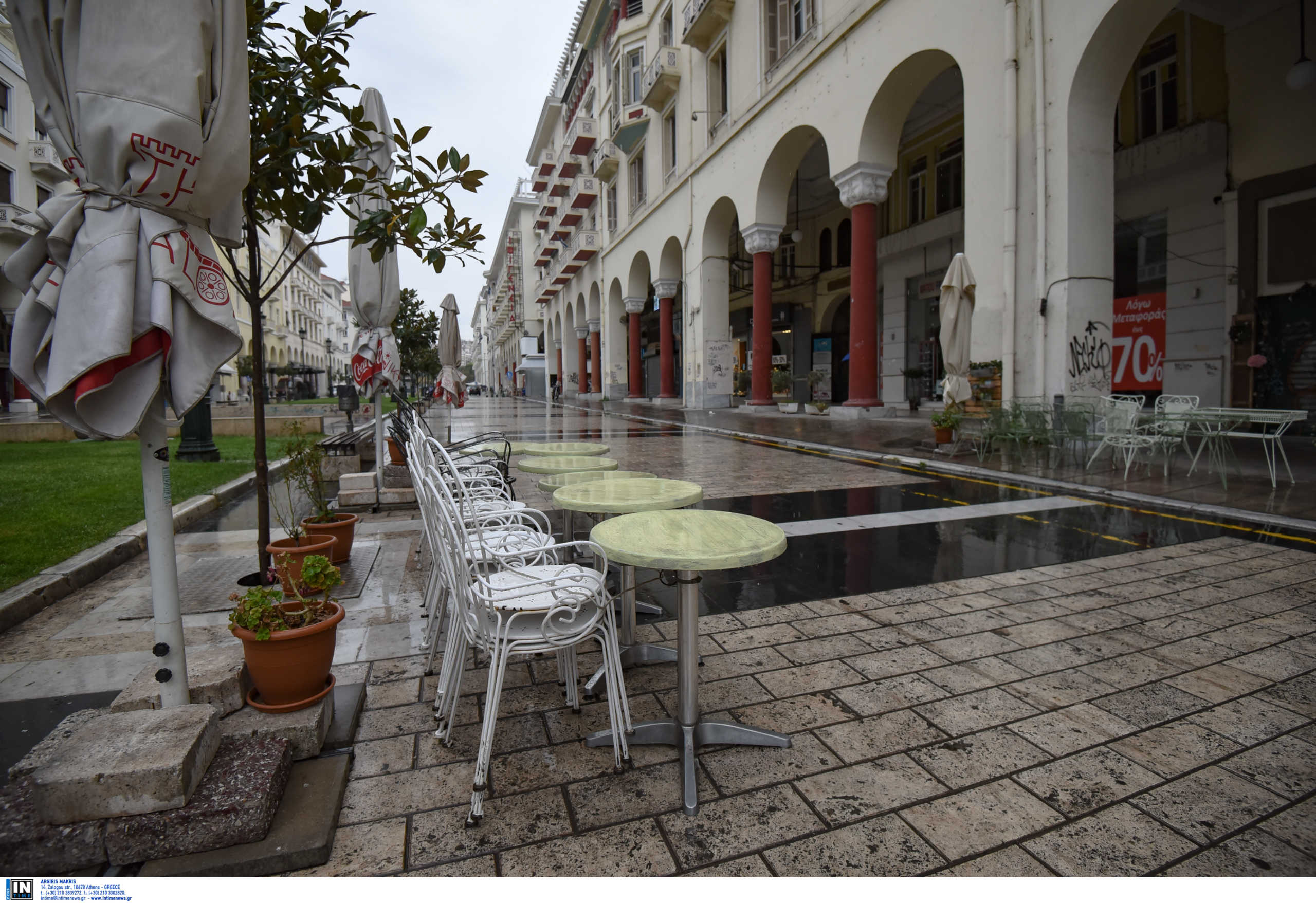 Θεσσαλονίκη - Κορονοϊός: Οι πρώτες εικόνες από το νέο lockdown! Βόλτα σε μια πόλη άδεια και έρημη (Φωτό και Βίντεο)