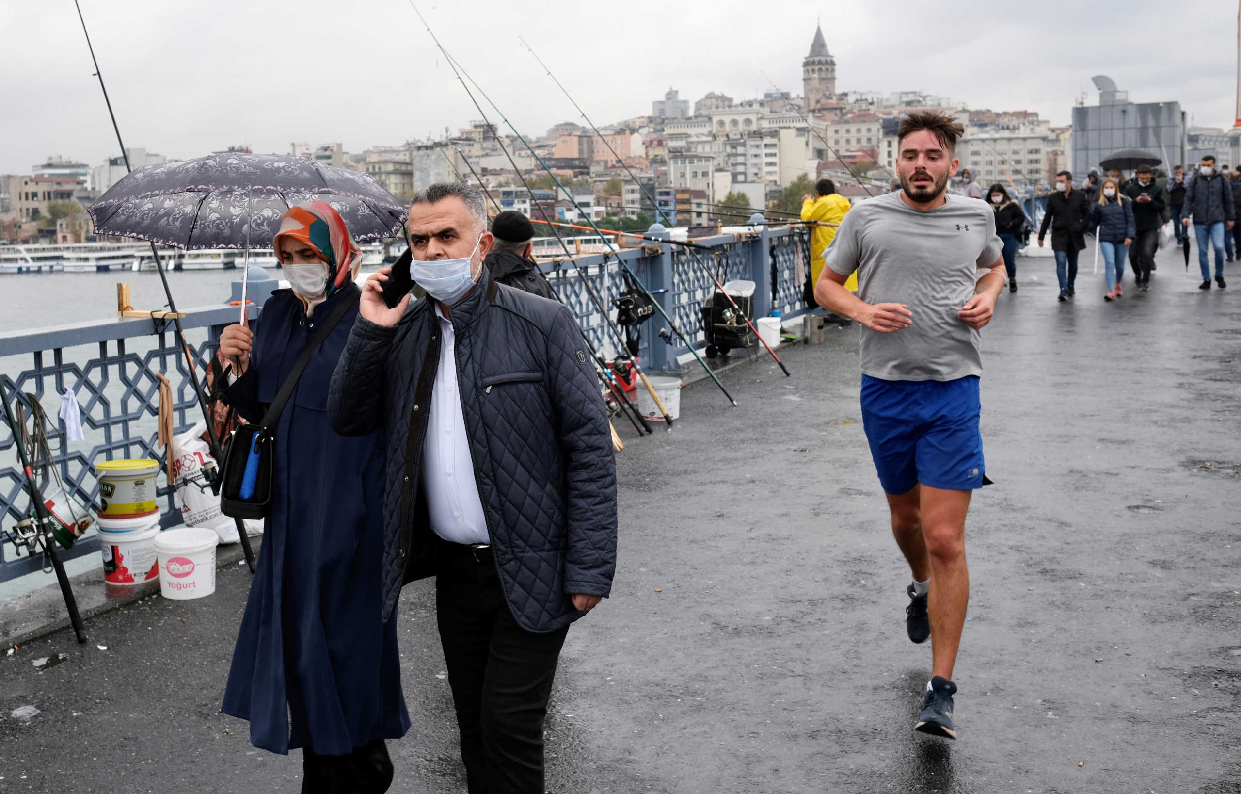 Κορονοϊός: "Πόλεμος" στην Τουρκία για τα επίσημα στοιχεία - Καταγγελίες για αδιαφάνεια