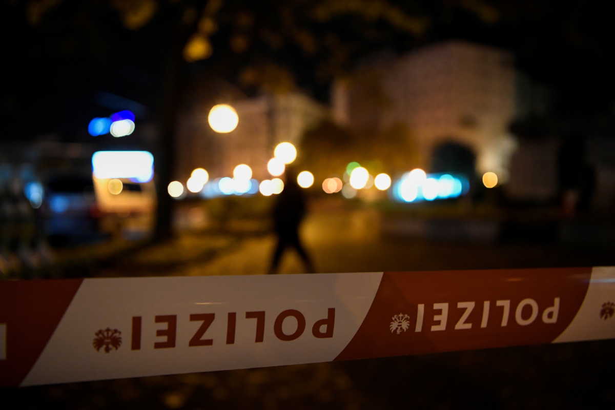 An area secured by police officers is seen after exchanges of gunfire in Vienna, Austria November 3, 2020. REUTERS
