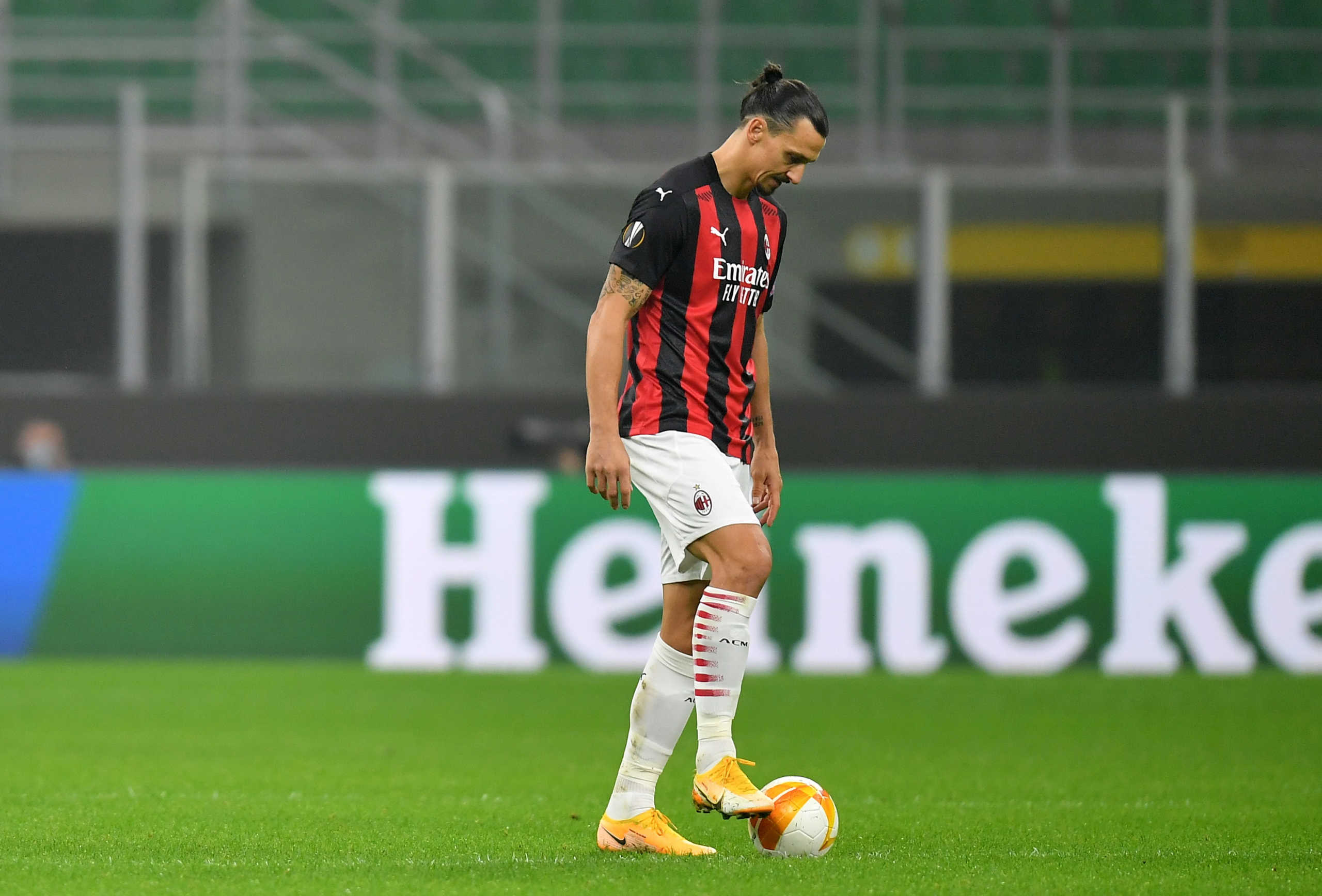 Soccer Football - Europa League - Group H - AC Milan v Lille - San Siro, Milan, Italy - November 5, 2020 AC Milan's Zlatan Ibrahimovic looks dejected REUTERS