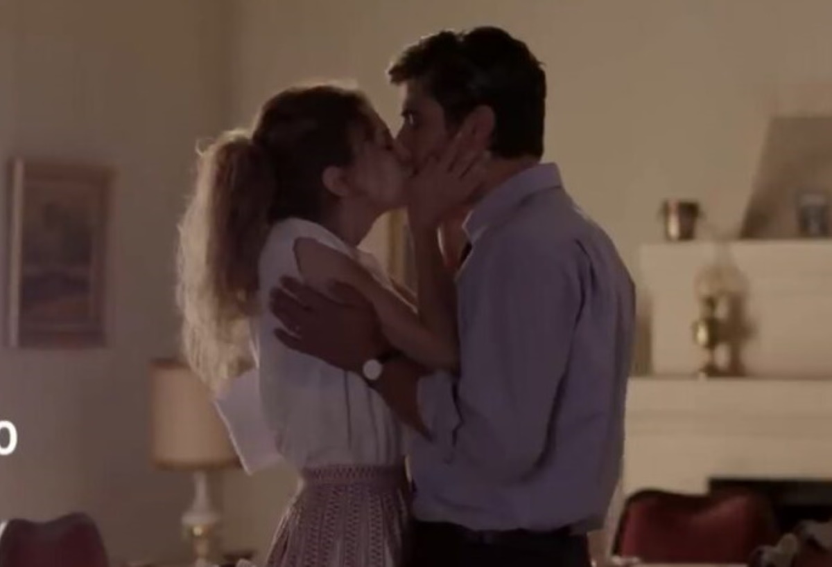 Άγριες Μέλισσες: Ξεσάλωσε το twitter, με το χαστούκι του Τόλλια στην κόρη του! “Να αγιάσει το χέρι σου”