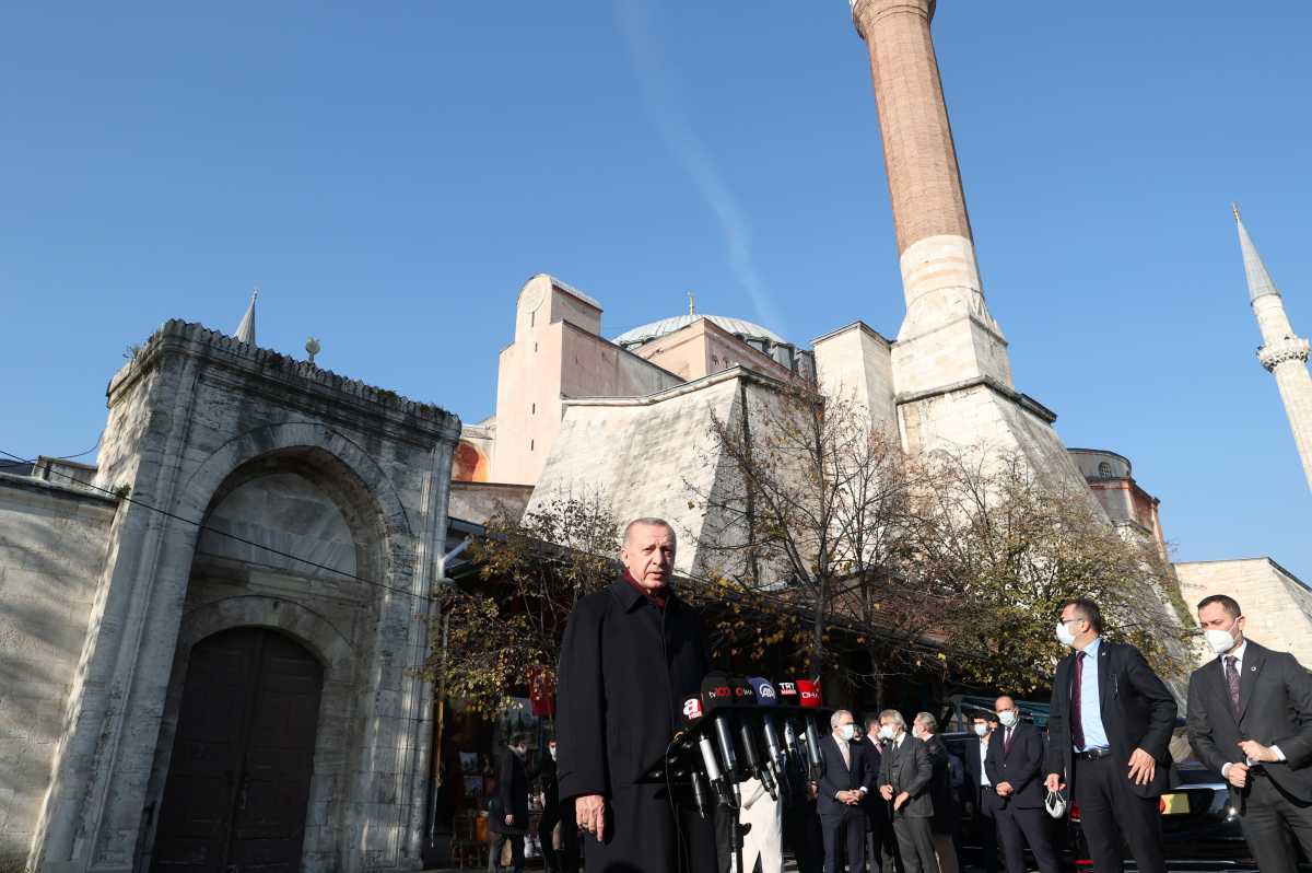 Νέα πρόκληση Ερντογάν: Λυπάμαι που η Αίγυπτος συνεργάζεται αναγκαστικά με την Ελλάδα