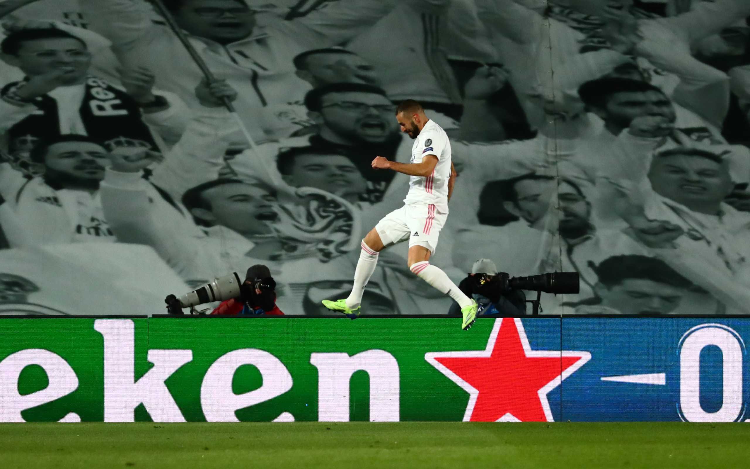 Soccer Football - Champions League - Group B - Real Madrid v Borussia Moenchengladbach - Estadio Alfredo Di Stefano, Madrid, Spain - December 9, 2020 Real Madrid's Karim Benzema celebrates scoring their second goal REUTERS