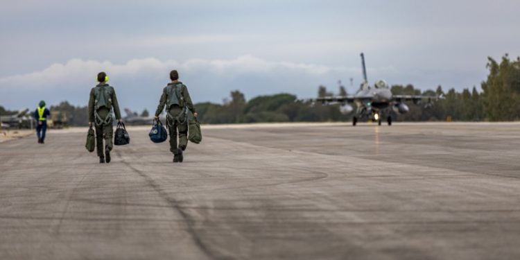 ΓΕΑ: Αναρτήθηκαν λίστες για τους ΟΒΑ της Πολεμικής Αεροπορίας – Δείτε αναλυτικά