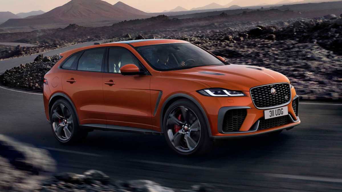 Ανανεωμένη Jaguar F-Pace SVR [pics]