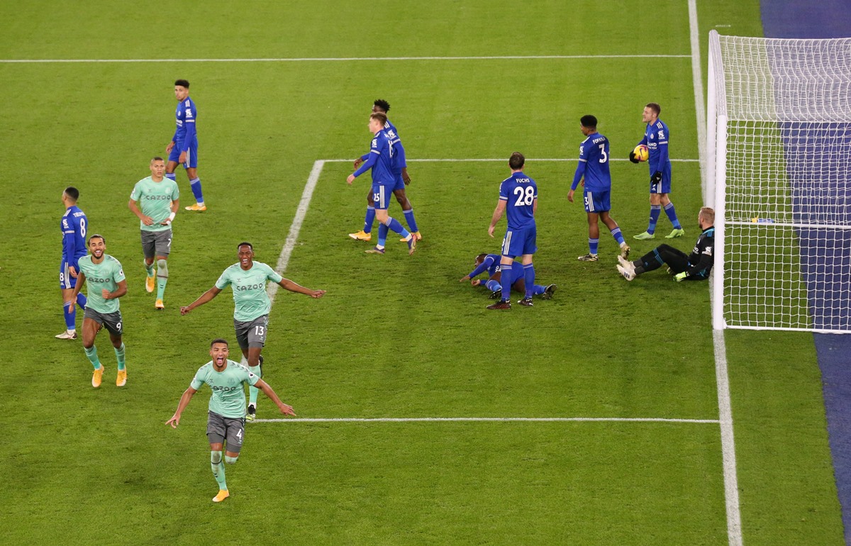Soccer Football - Premier League - Leicester City v Everton - King Power Stadium, Leicester, Britain - December 16, 2020 Everton's Mason Holgate celebrates scoring their second goal Pool via REUTERS