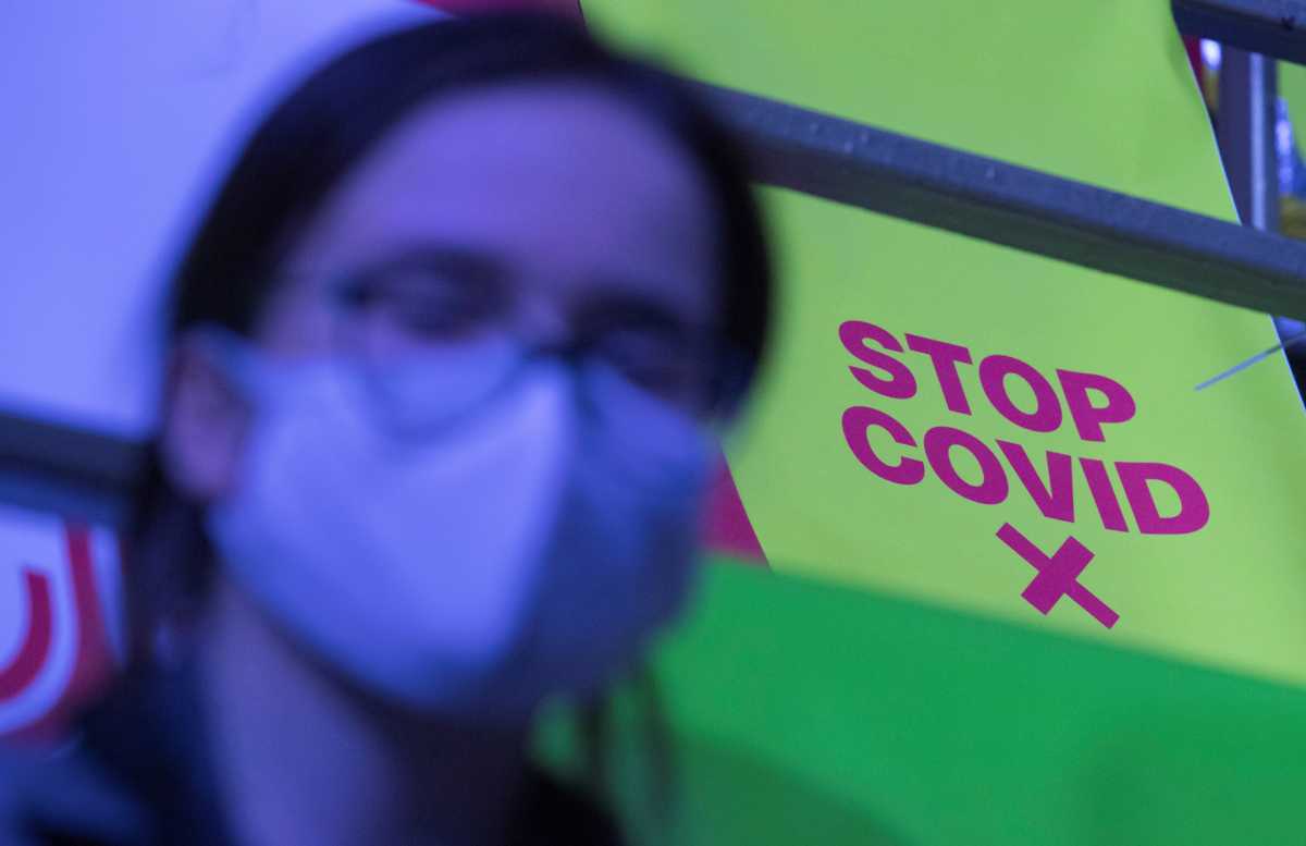 Ρωσία: 450 νεκροί και πάνω από 27.000 κρούσματα – Σε όλες τις περιφέρειες το εμβόλιο