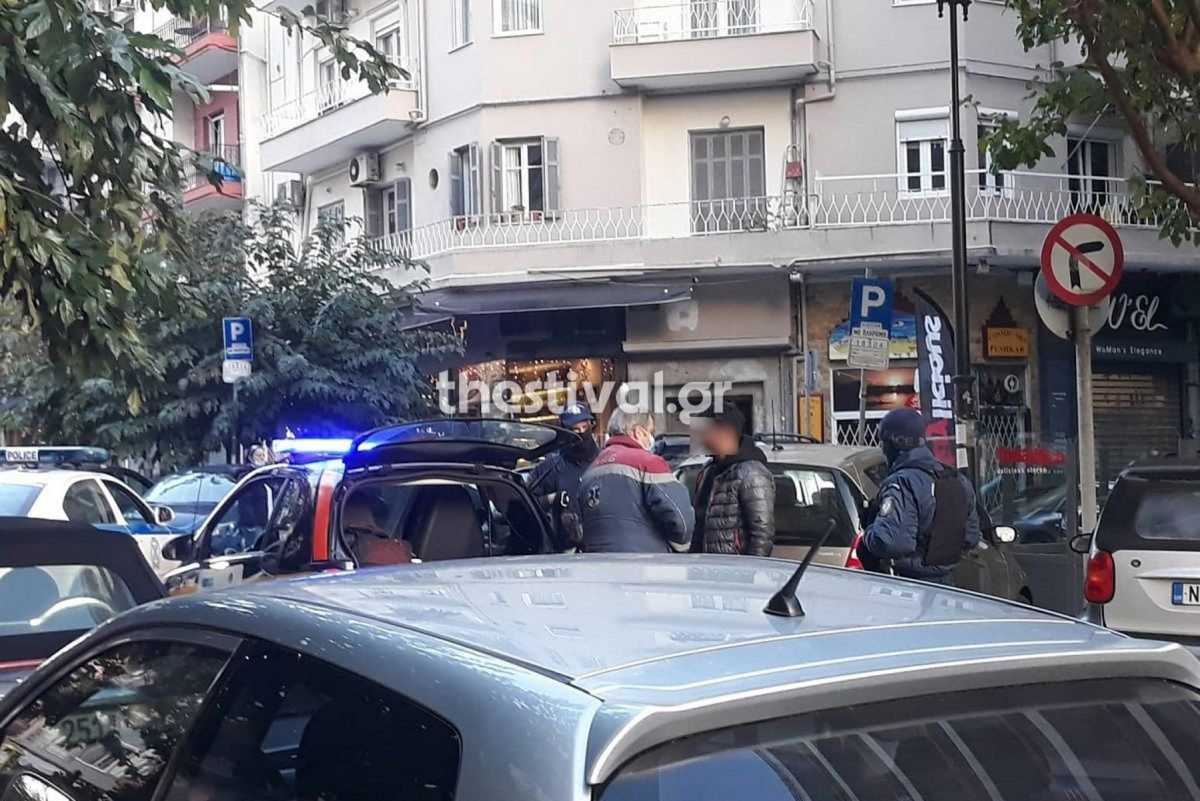 Θεσσαλονίκη: Πήγε να κάνει διάρρηξη και τον έδειραν περαστικοί (pics)