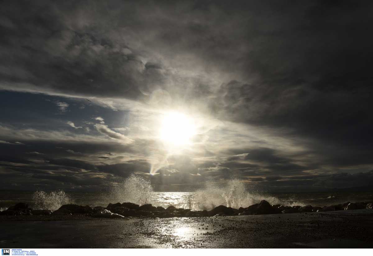 Καιρός: Βροχή και αέρας παντού σήμερα ακόμη και χιόνια στα ορεινά