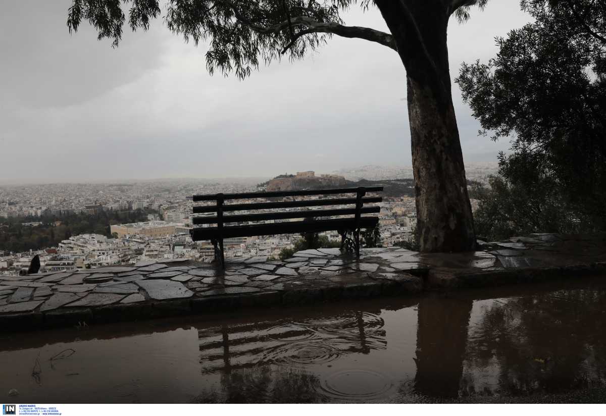 Καιρός: Βροχερή Κυριακή με χιόνια στα ορεινά και μποφόρ στο Αιγαίο