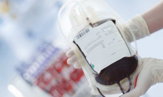 SOS για τις ελλείψεις αίματος! Κινδυνεύουν ασθενείς μέσα στην πανδημία