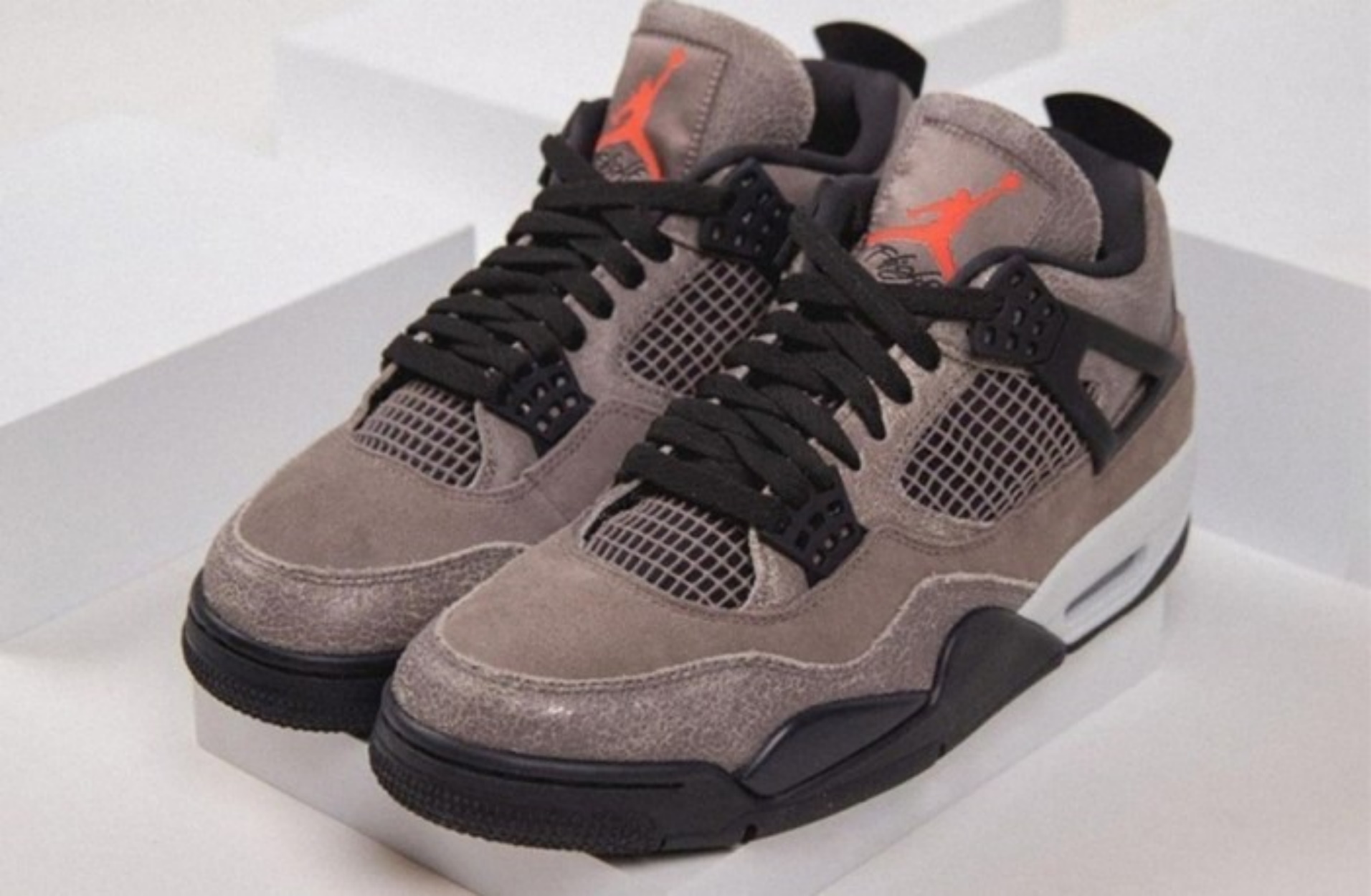 Î Nike ÏÏÎ¿ÏÏÎ±Î¸ÎµÎ¯ Î½Î± ÎµÎ¾Î±ÏÎ³ÏÏÏÏÎµÎ¹ ÏÎ·Î½ ÎµÏÎ¹ÏÏÏÎ¯Î± ÏÎ¿Ï Î¤ÏÎ¬Î²Î¹Ï Î£ÎºÎ¿Ï Î¼Îµ Î­Î½Î± Î½Î­Î¿ Air Jordan